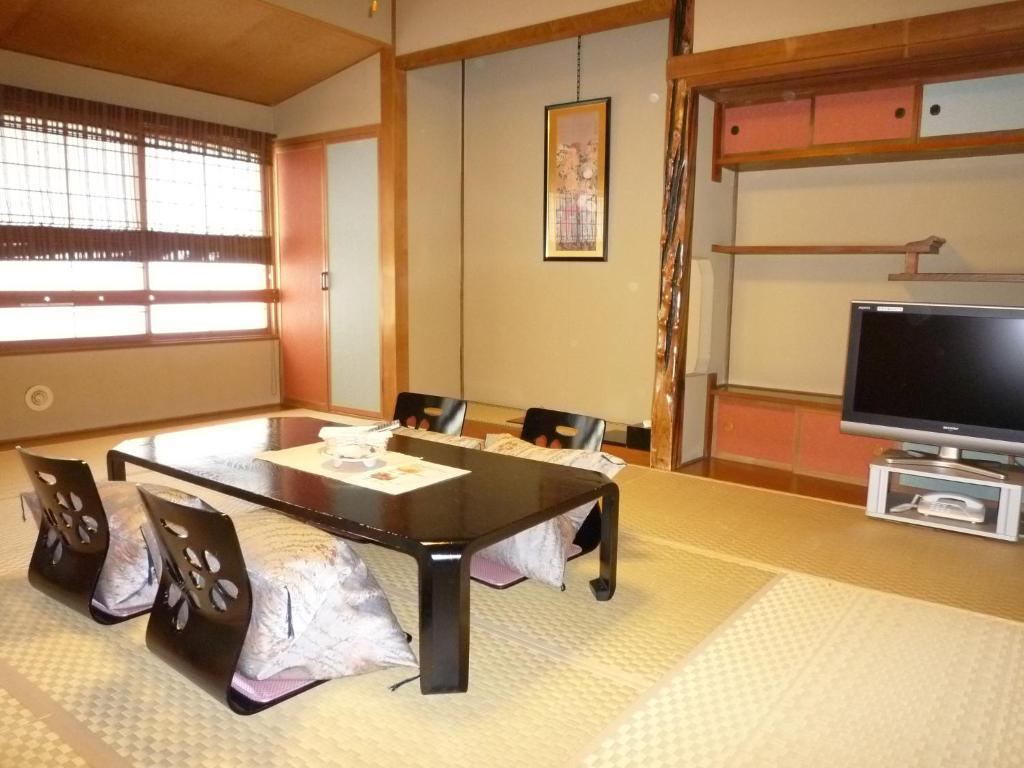 Yudanaka Tawaraya Ryokan Яманучи Стая снимка