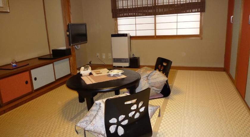 Yudanaka Tawaraya Ryokan Яманучи Стая снимка