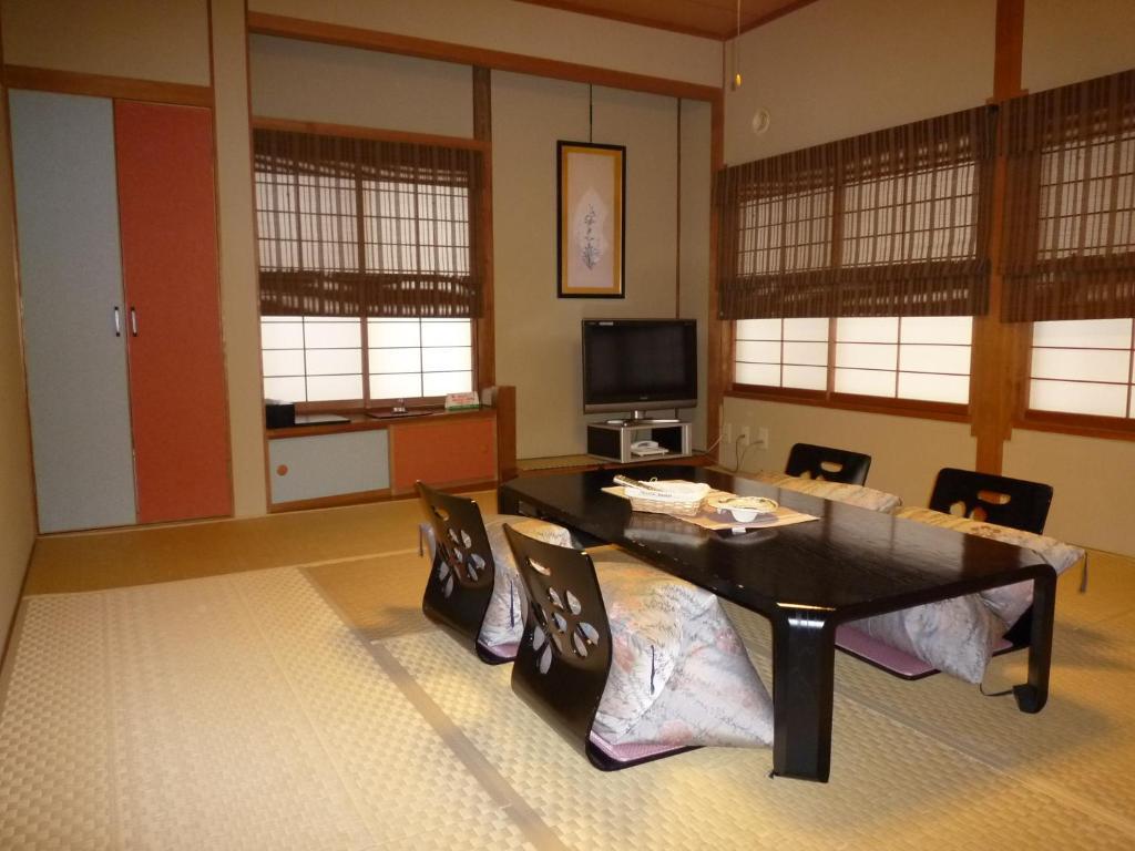 Yudanaka Tawaraya Ryokan Яманучи Стая снимка